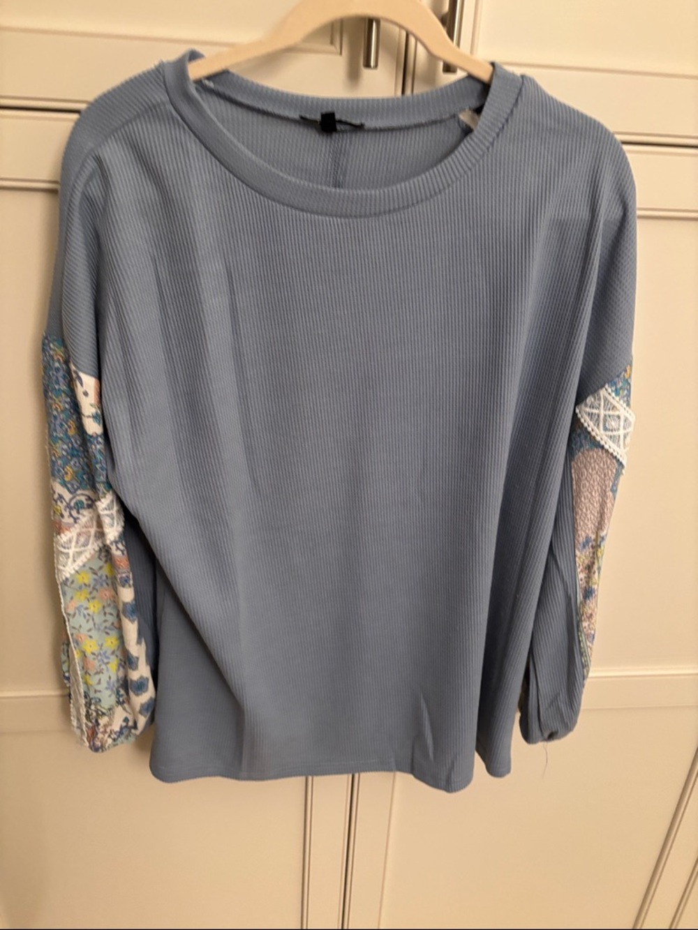 Light Blue Long-Sleeve Ribbed Top with Floral Printed Sleeve Panels